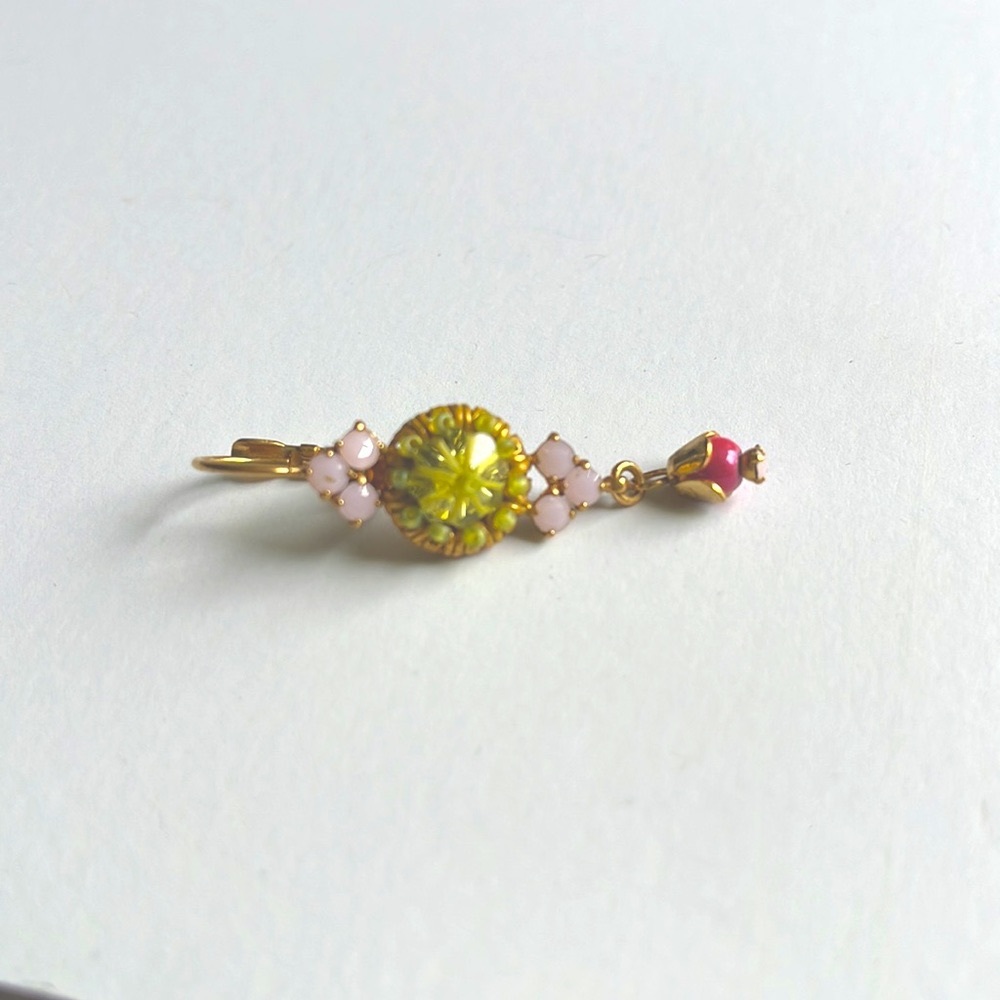 Elegant lever back earrings